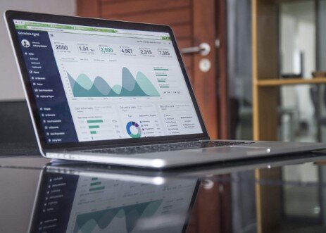 Analizamos el sector de tu negocio en internet Analizamos tu negocio
